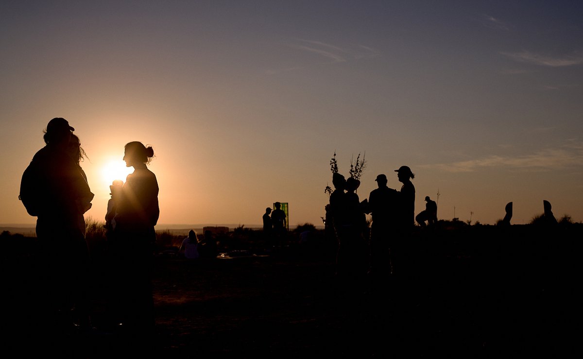 We'll miss you, Marfa! 

Our experience was filled with beautiful moments. Special thanks to:

🙏 Artists <a href="/fingacode/">fingacode</a> <a href="/ix_shells/">IX Shells ( • •)</a> <a href="/LindaDouniaR/">Linda Dounia</a> <a href="/aa_murakami/">A.A.Murakami</a>
🙏 Partners @artblocksengine @ledger <a href="/BDACdotART/">Black Digital Art Collective</a>

Here are some highlights.👇🧵 1/8