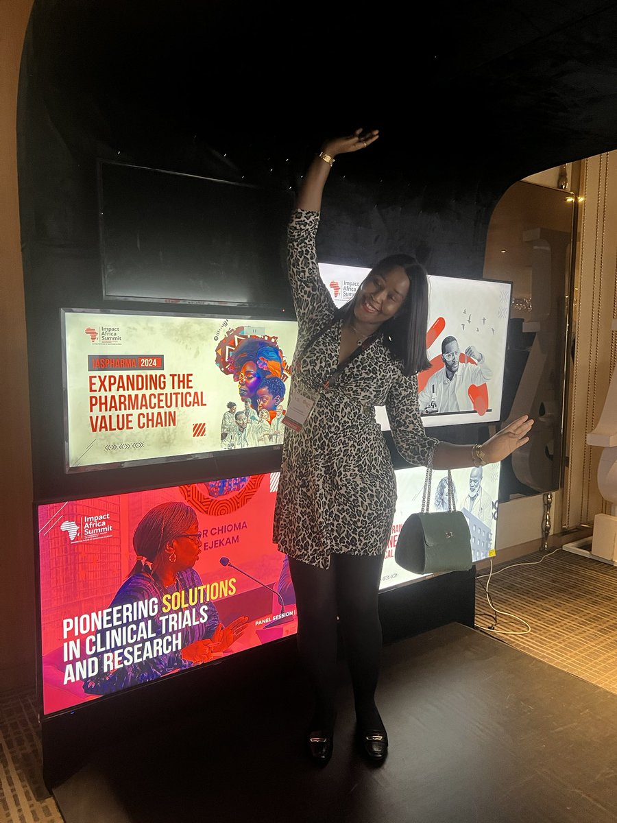 TheLou_md's tweet photo. A girl and her Science 🧬
Love at first sight. 🥰
#IAS2024
#Clinicaltrialsconference https://t.co/YMt3Gndb8C