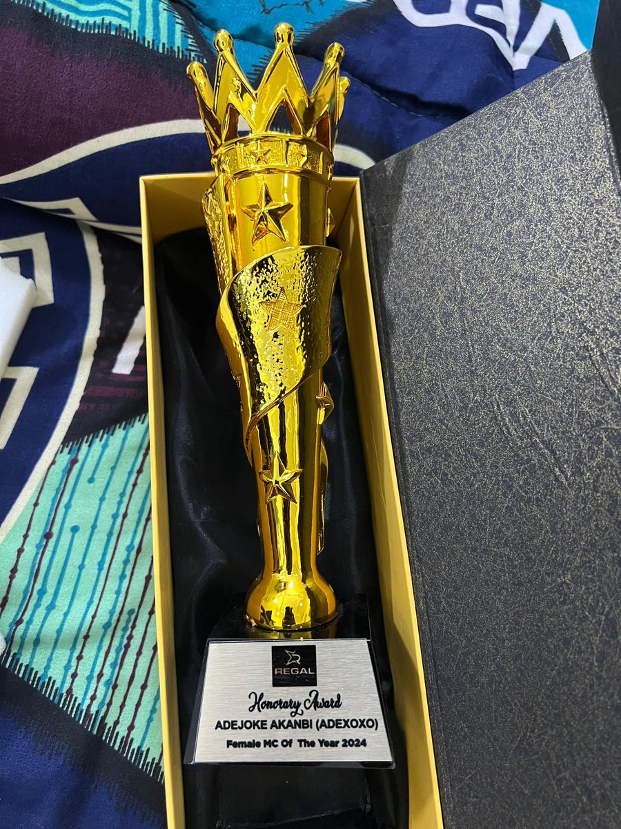 Adexoxo__'s tweet image. Another one !!!
Grateful to God for the gift of talent , grateful to the regal team for honoring my brand as the “Female Mc of the year” 
I put in so much work into my craft and I’m glad to be seen and appreciated, thank you 🙏 
#watchade