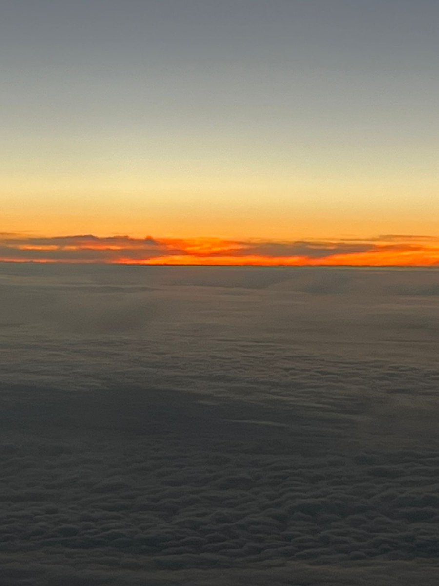 A Sky Full of Inspiration - There’s something magical about watching a sunset from 30,000 feet in the air. It’s a reminder of how vast the world is and how small our worries can feel when we take a step back and embrace the beauty around us
#SunsetView #TravelDiaries #Inspiration