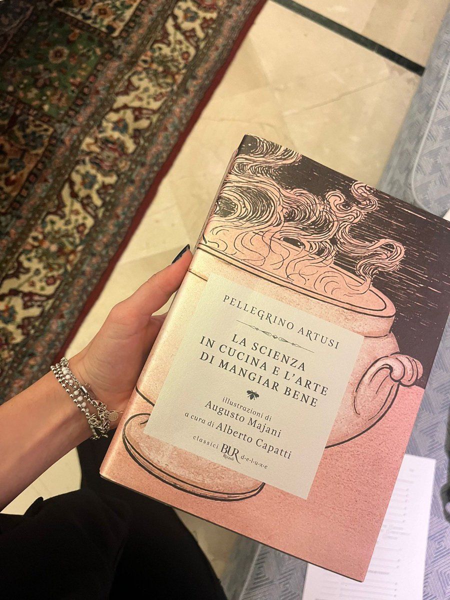 Italy in Albania tweet media