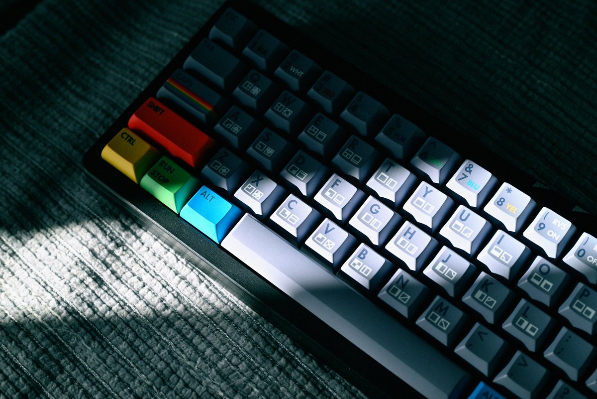 KAT Retrobyte prototype

What sets Retrobytes apart it its thoughtful preservation of the CM64's sublegend system, but refined for contemporary use. Each keycaps carries this dual-legend heritage, creating a bridge between vintage computing aesthetic and modern sensibilities.