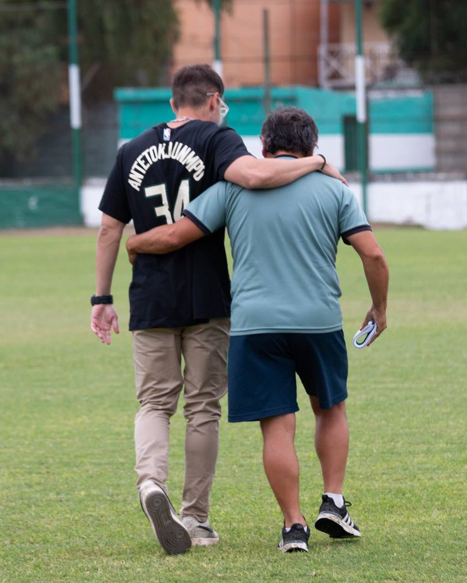 Gracias mi querido amigo! Gracias por todo. San Miguel fue un antes y un después a tu llegada. 
Nos abrazaste, nos mejoraste y nos diste todo. Esta siempre será tu casa, y no tengo dudas que nuestros caminos se van a volver a cruzar. 
Te deseo de todo corazón lo mejor, y no tengo