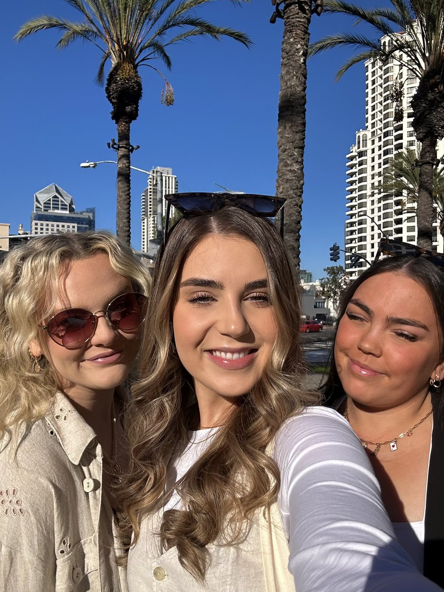 Francessca Reynoldson tweet media