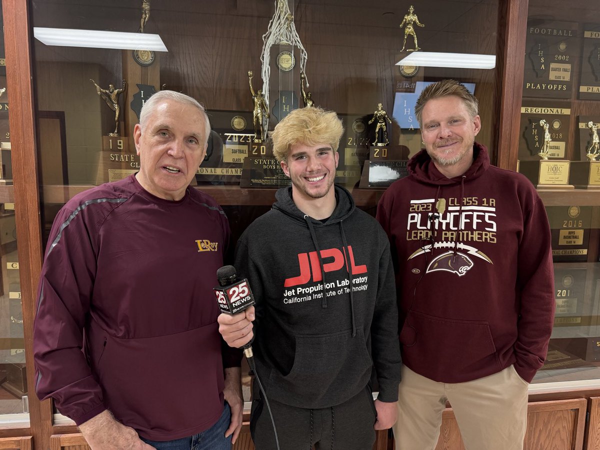hoijim's tweet photo. The Zeleznik family is LeRoy football!  Fun story on 3 generations of LeRoy Panthers football excellence tonight on 25 News https://t.co/N1CzBKykcS