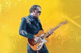CoachJonLeamy's tweet photo. Welcome @JBONAMASSA to @MissouriState and the @HammonsHall! Awesome having you back again! #8PMSharp #MOState https://t.co/aflVbQAcOC