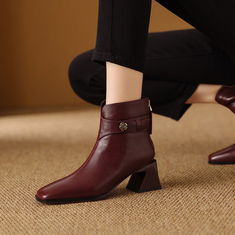 chikoshoes's tweet image. #Boots #Embellished #WomenShoes
chikoshoes.com/shop/chiko-ado…