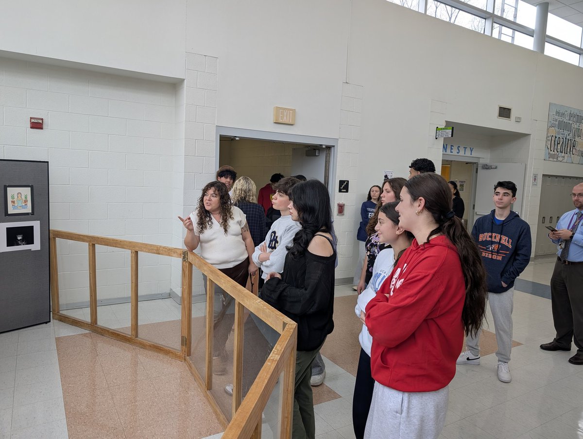 mpbaiocco's tweet image. Just came from our @ccsdschools CHSN 2nd student-led art exhibit organized by the Art Honor Society Exhibits Committee! Spaced Out 🌌 was the theme, and the student artwork was truly out of this world! @careim2 #art #Ramtastic #artexhibit #highschoolart