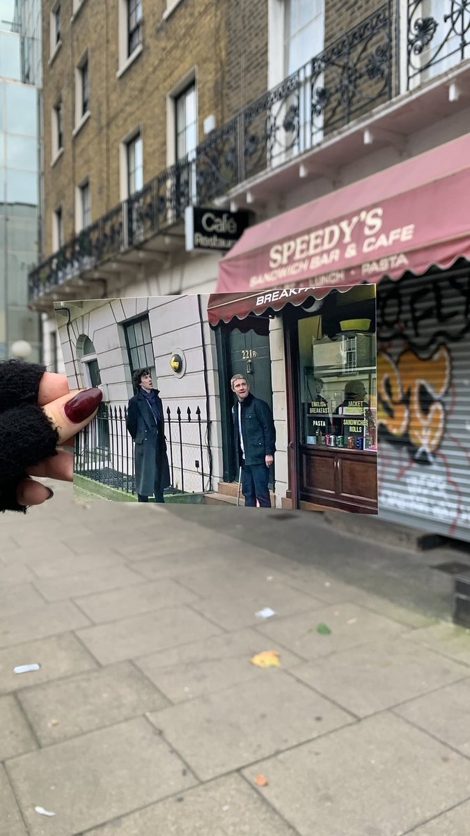 lihothelizard's tweet photo. “i go to london for the sights”
the sights: https://t.co/BEYf7ZqXsJ