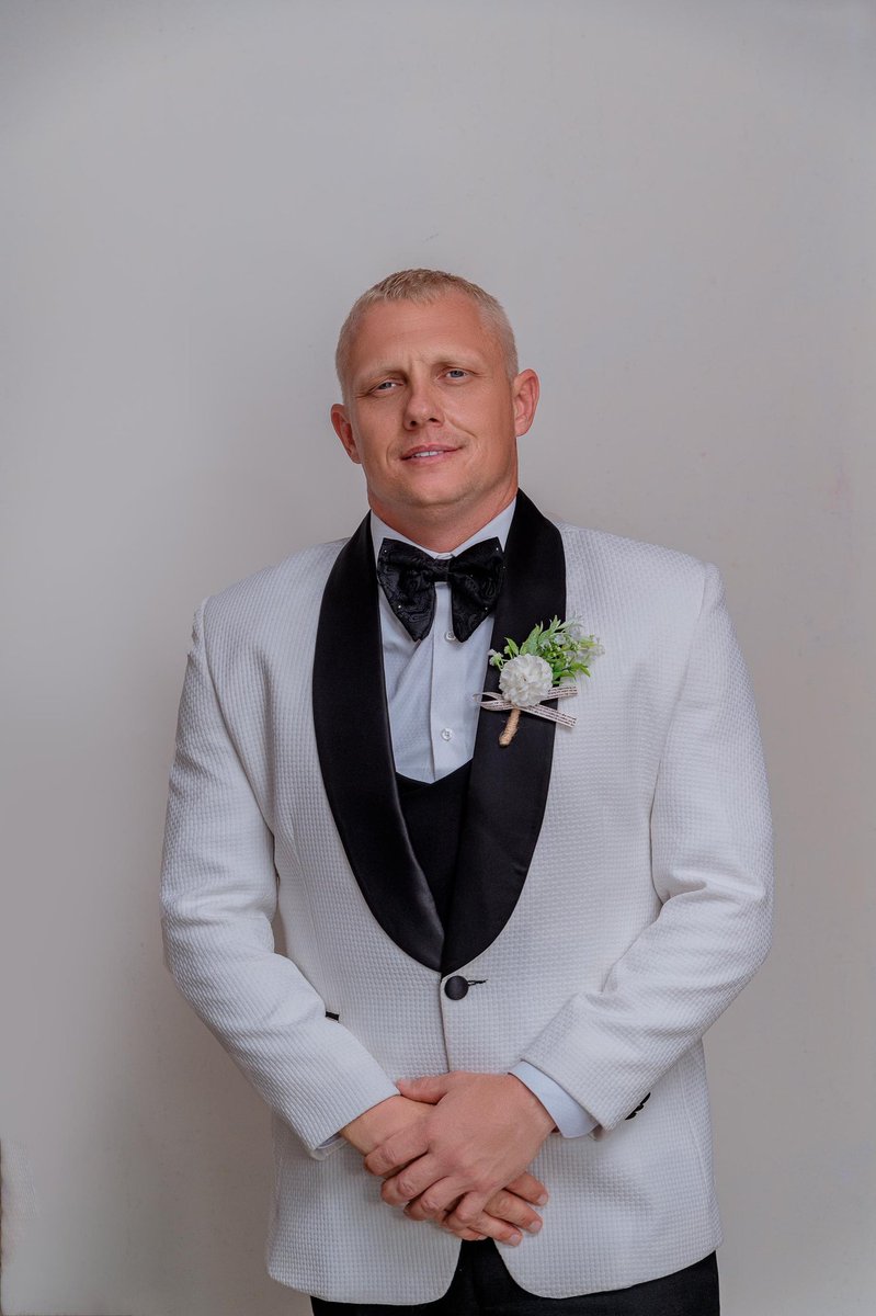 luxdesignss's tweet photo. Step into your Wedding with Elegance❤️. Congratulations to Shane and Ann👏 Class and Comfort guaranteed Inbox us to get a suit or WhatsApp on 0779319590, 0707083879. https://t.co/h2jJWdMNMX