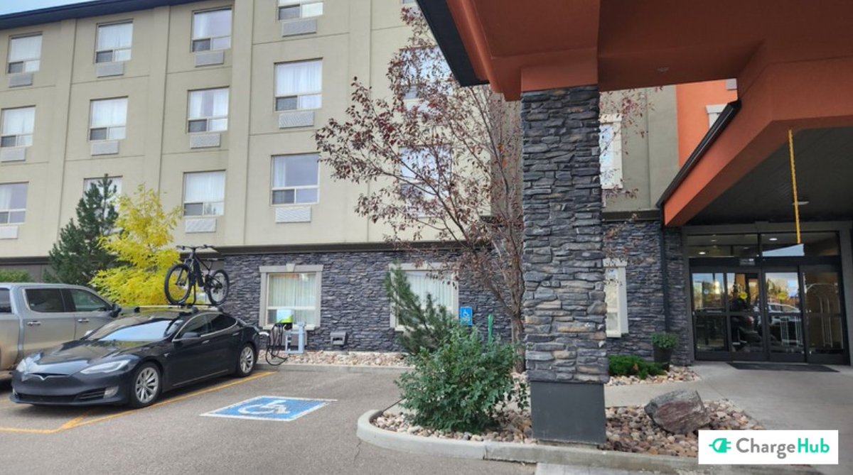 PHOTO OF THE WEEK! 
📍Bonnyville, AB
📷Join thousands of #ChargeHub users in contributing to the EV community with photos and comments of your charging experience!  onelink.to/6v373w #EV #EVCharging #EVApp #chargingstation #publiccharging