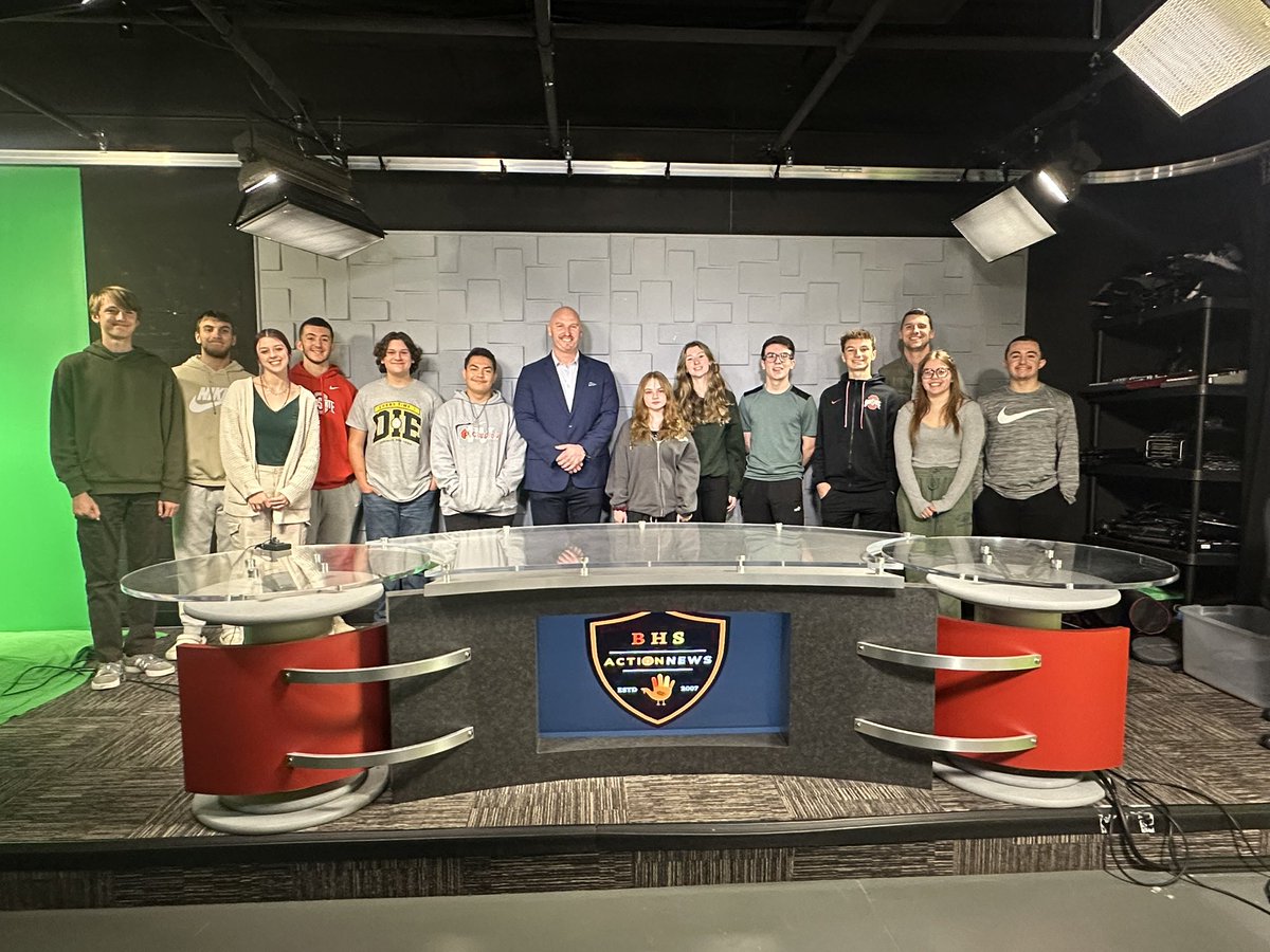 BHSActionNews's tweet image. We had an amazing day here at the BHS studio where pregame/postgame analyst Jensen Lewis for the Cleveland Guardians came in to speak to our students on the ins and outs of a great production! @PrincipalAdkins @sslcscards @JLEWFifty