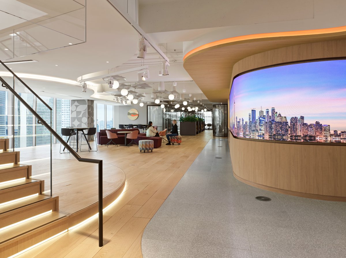 pentacongroup's tweet image. Rendering to reality: As the first phase of a multi-phased #restack program aligned with a new hybrid work model, this long-standing #BigFour accounting client chose to renovate the top two floors of the tower, creating an immersive #workplace hub that is highly adaptable.