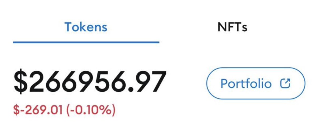 You see boys. I control the Motherships funds.

I am your way to riches.

Soon you will all bow down to me 💅🏼

Quarter of a Milly, this is just one of my data drives.

Follow me and drop your wallet below now.