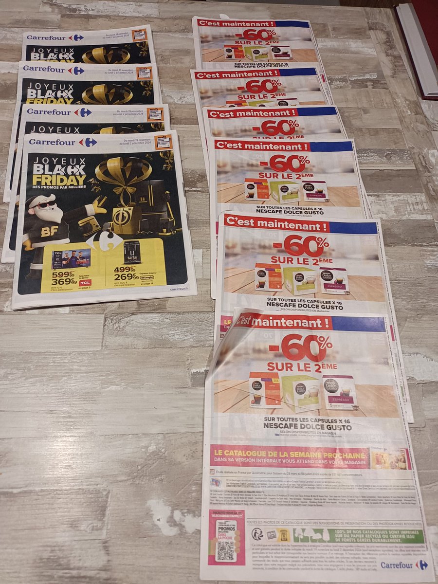 HuguesAugier's tweet photo. @CarrefourFrance STOP : 10 prospectus dans notre boîte aux lettres ce soir. Et il ne me fallait même pas ça pour comprendre que c'était le #BlackFriday
Doucement avec la planète 🌍 🙏 https://t.co/3RbYtkiR6l