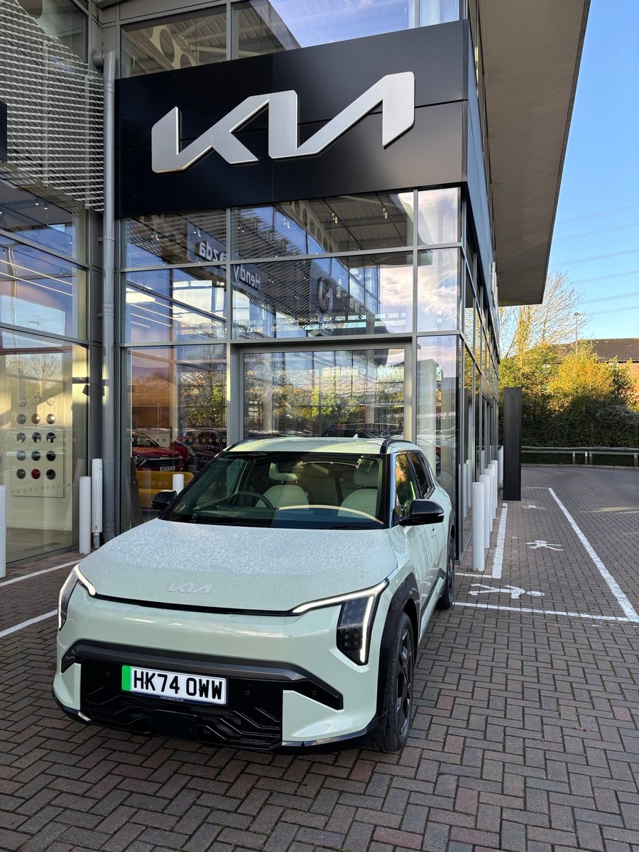 👀 The new Kia EV3 is starting to land in our showrooms and is ready for viewings and test drives!

🏆 It was recently crowned 'Car of the Year 2025' at the ow.ly/703750Ub3mi Awards for its ground-breaking design and innovative features. 

#HendyGroup #Kia #KiaEV3 #NewCar