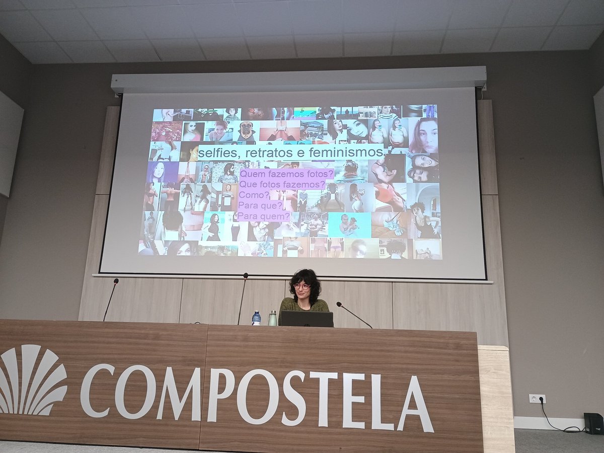 CaldodeGroria's tweet photo. Obradoiro sobre selfies, retratos e feminismos coa xornalista e fotógrafa #CharoLopes ♀️📸
#bibliotecaescolarsolidaria #bescolaresgal https://t.co/3Iow8UxIae