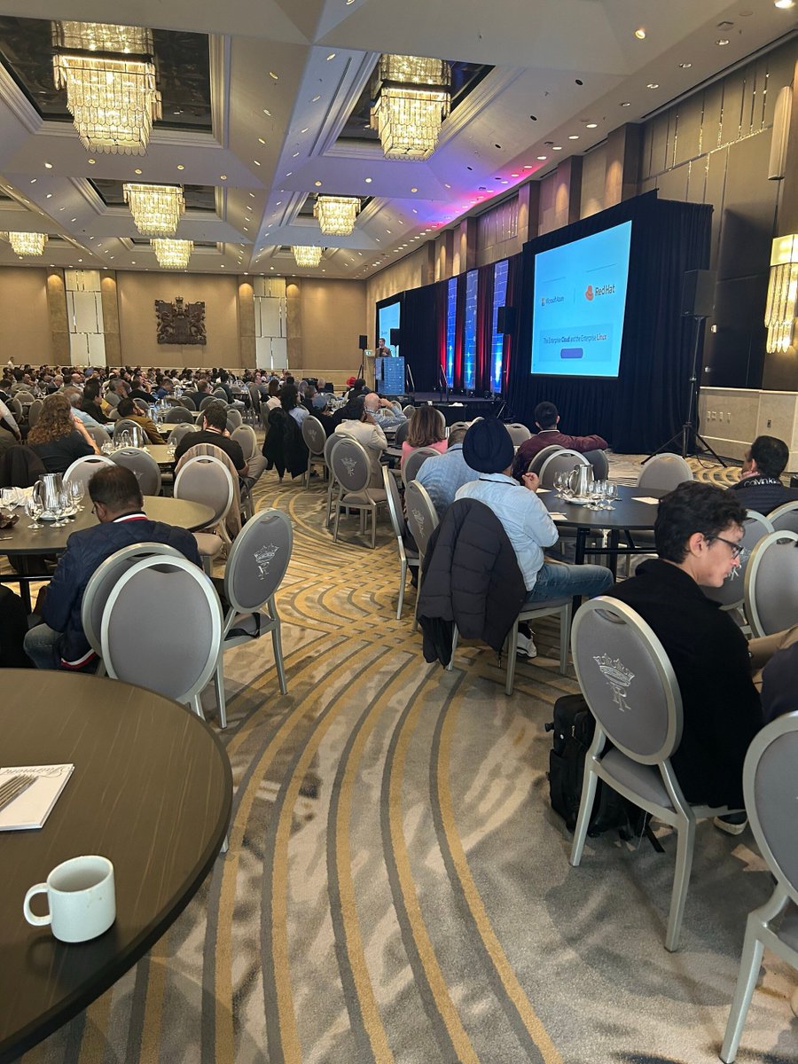 🔴 Red Hat Summit : Connect 2024 — Une Expérience Inspirante !

Nous étions ravis de participer au Red Hat Summit 2024 en tant que partenaire. Cet événement a offert une formidable opportunité d'échanger avec des experts de l'industrie et découvrir des tendances immergentes.