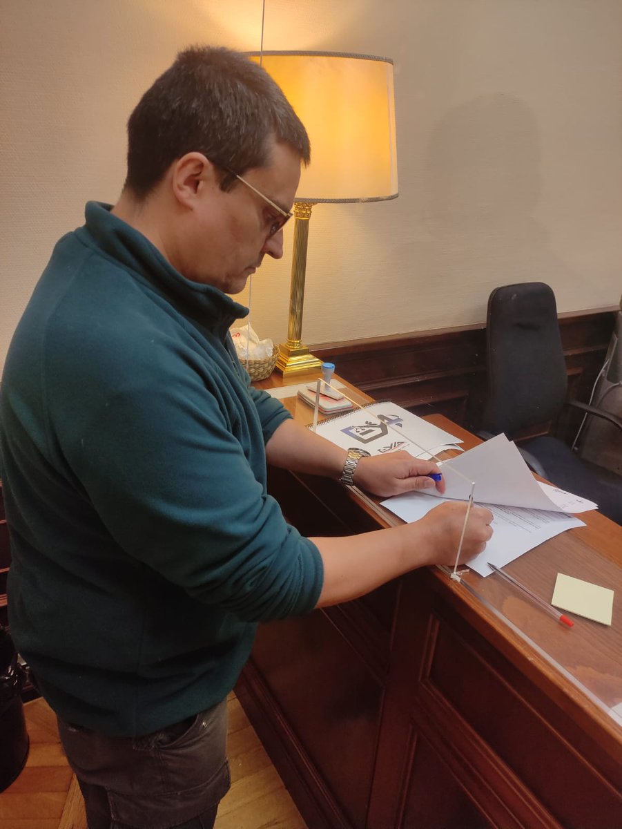 <a href="/EYAPolicia/">EYA</a> registra en el <a href="/Congreso_Es/">Congreso</a> una nueva vía para igualar las pensiones de las #FCSE con Policías Autonómicas y Locales que tienen reconocido la Profesion de Riesgo

Tardarían lo mismo que en hacer el RD de ampliación de edad de jubilación del DAO de Policía Nacional
👇