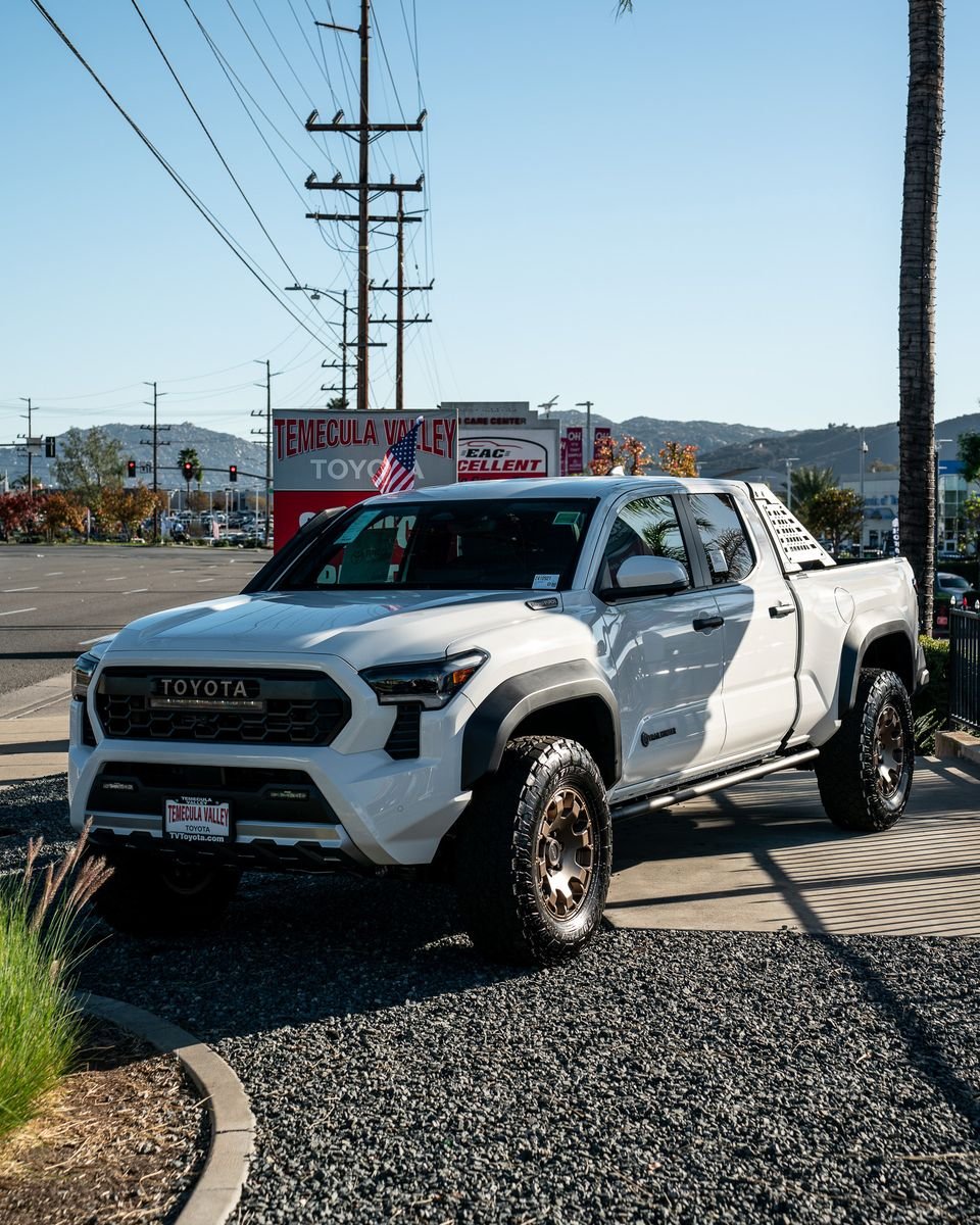 TV_Toyota's tweet photo. #Toyota has long been the choice of those who forge their own paths to adventure. Now, the choice is even clearer with the #TacomaTrailhunter—conceived, designed and built to be a ready-made overlanding beast! 

Check it out: https://t.co/t8J6m08AUk https://t.co/omJ6YJRi66