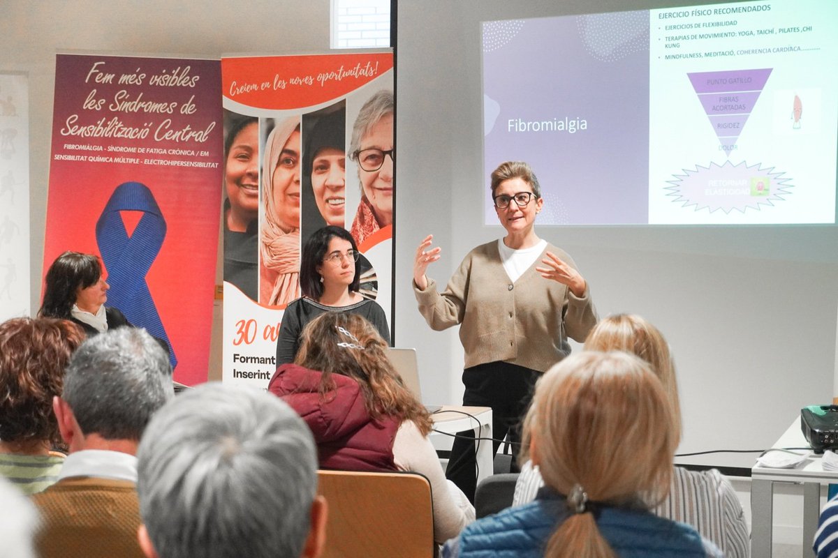 Fundació Ared (@fundacioared) on Twitter photo Ens il·lusiona haver participat a la xerrada "Fibromiàlgia: Com l'exercici t'ajuda", juntament amb <a href="/hospitaldelmar/">Hospital del Mar</a> i <a href="/ACAFssc/">ACAF - Assoc. Catalana Fibromiàlgia i altres SSC</a>, en el marc de la setmana de la 'Dona i l'Esport' impulsada per la <a href="/UEHorta/">UEHorta</a> 🏃♀️
🙏 Gràcies per la iniciativa!
#FundacioAred #Dona #Fibromialgia #FemCami Ens il·lusiona haver participat a la xerrada "Fibromiàlgia: Com l'exercici t'ajuda", juntament amb <a href="/hospitaldelmar/">Hospital del Mar</a> i <a href="/ACAFssc/">ACAF - Assoc. Catalana Fibromiàlgia i altres SSC</a>, en el marc de la setmana de la 'Dona i l'Esport' impulsada per la <a href="/UEHorta/">UEHorta</a> 🏃♀️
🙏 Gràcies per la iniciativa!
#FundacioAred #Dona #Fibromialgia #FemCami