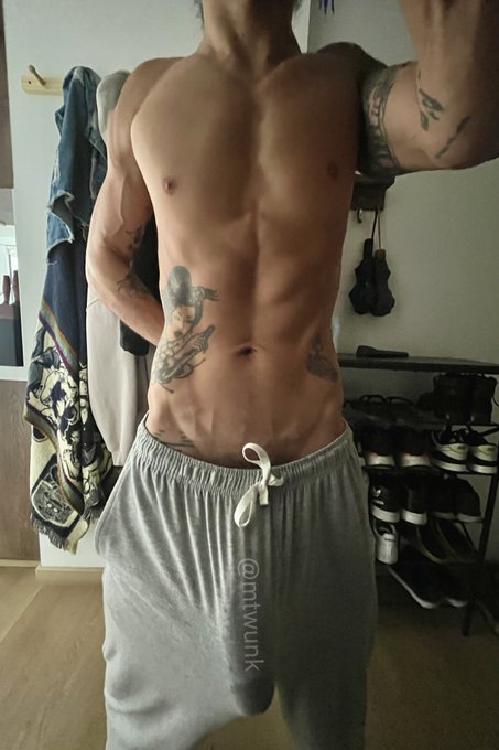 Watch 𓄂Gabriel𓆃's leaked NSFW photo on TwXstars