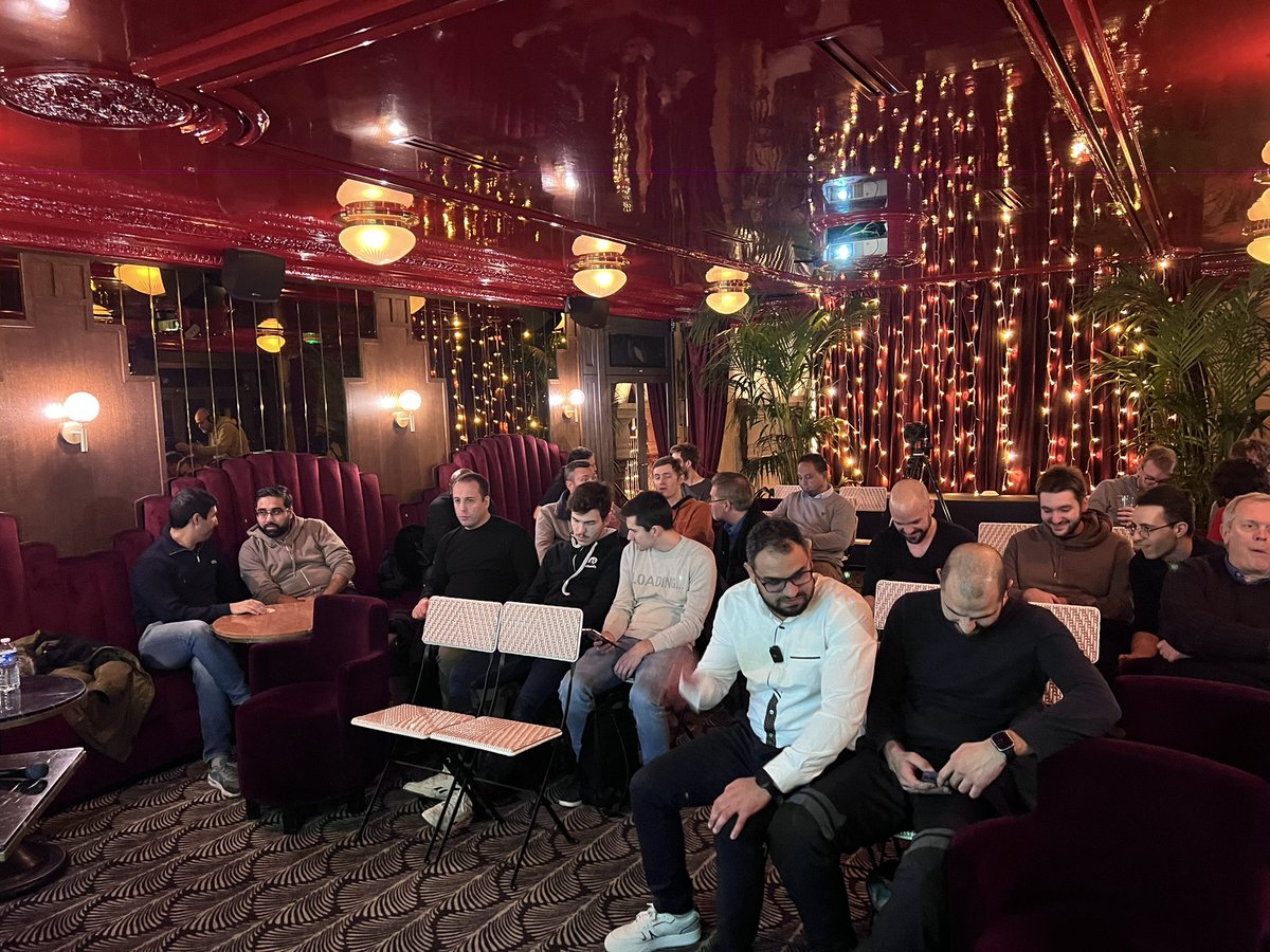 Notre événement #meetup #dev est sur le point de commencer
Ce soir au menu #kogito et #BPMN par <a href="/fezaichaker/">Fezai</a> , puis 35 nuances de #Java par <a href="/jmdoudoux/">Jean-Michel Doudoux</a>