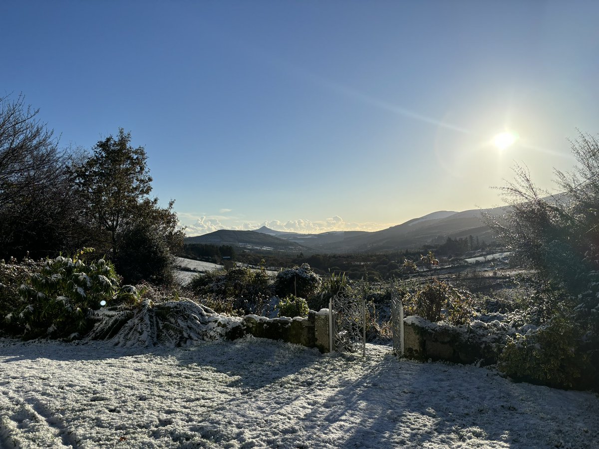 #Wicklow A Winter wonderland  #sneachta 
#StayAwayStaySafe
