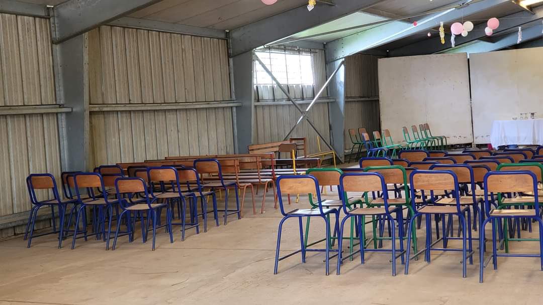 Ibandagrace's tweet image. #Enseignement: Bâtisseuse comme son époux #JKK, L’institut Technique Industriel et Professionnel #MOLK a été construit sur fonds propres de Maman @KabilaOlive au #Kasaï_Central.