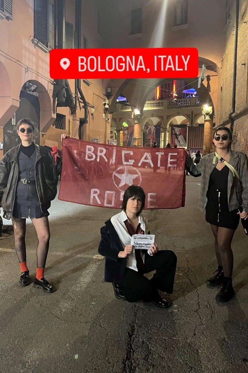 a_aldoma's tweet photo. @PBerizzi Cos’è un tuo autoritratto questo post? 🤡🤡🤡🤡🇮🇹🇮🇹 https://t.co/uAdVzrwoMP