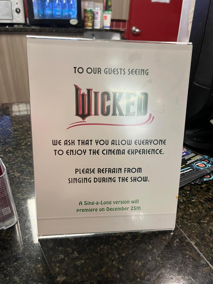 Jeremy (Main Street Magic) tweet media