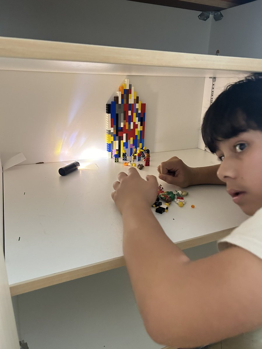 Learning about Stop Motion with <a href="/TynanLearns/">Mrs. Tynan</a> and creating a short film to go with our Family Life Unit 1 <a href="/stopmotionstud1/">sabri❤ye</a> <a href="/BarbaraDPCDSB/">St.Barbara</a>