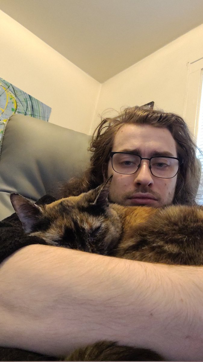 WLitza's tweet photo. she's turns the cuteness up to 1,000 when she snuggles https://t.co/XSnKewPnMu