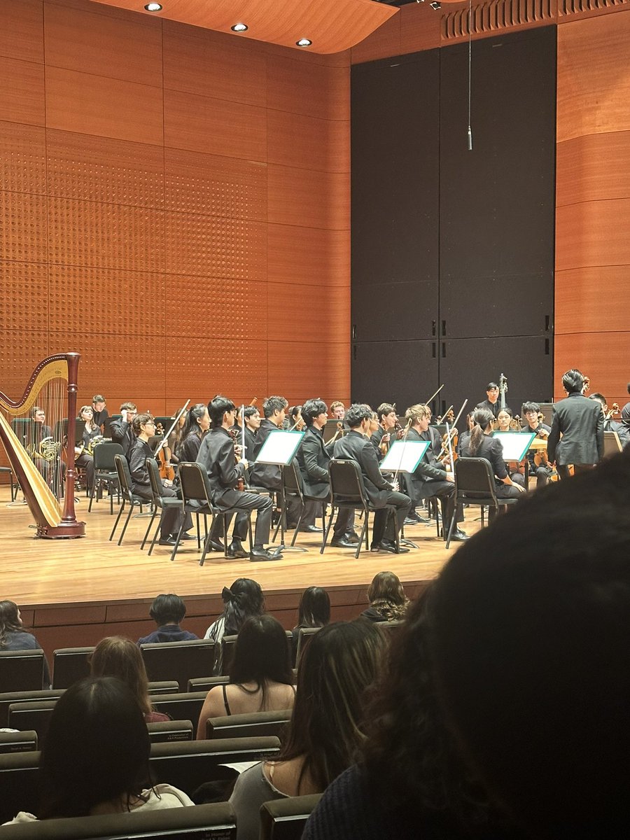 Mr. Feigenbaum’s Orchestras (@ohs_orchestra_) on Twitter photo OHS Orchestras at <a href="/JuilliardSchool/">The Juilliard School</a> listening to the Lab Orchestra perform Schuman, Mendelssohn, Schubert and Wagner.
The young conductors from the Lab Orchestra are so talented as are the musicians. Truly inspiring for students!
<a href="/OUFSD_Arts/">Kate Mathews</a> <a href="/OHSPrin_Langley/">LaToya Langley</a> <a href="/OssiningSchools/">Ossining UFSD</a> OHS Orchestras at <a href="/JuilliardSchool/">The Juilliard School</a> listening to the Lab Orchestra perform Schuman, Mendelssohn, Schubert and Wagner.
The young conductors from the Lab Orchestra are so talented as are the musicians. Truly inspiring for students!
<a href="/OUFSD_Arts/">Kate Mathews</a> <a href="/OHSPrin_Langley/">LaToya Langley</a> <a href="/OssiningSchools/">Ossining UFSD</a>