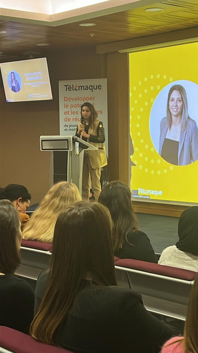 🗣 Sabrina Felici Lemessager, Vice-Présidente du <a href="/medef/">Mouvement des Entreprises de France</a> Hérault Montpellier : « C’est la semaine #écoleentreprise en ce moment même. Parce qu’il faut des partenariats entre l’éducation nationale et les entreprises ! Une semaine, c'est trop court. Alors que Les échanges sont