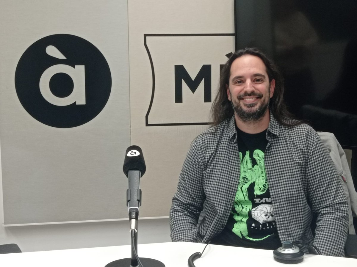 "La realitat estesa o virtual és molt difícil d'entendre sense una experiència immersiva, per això són necessaris este tipus d'esdeveniments", afirma Pepe Hernández, arquitecte, director executiu i cofundador de <a href="/VirtuarchStudio/">Virtuarch studio</a>.