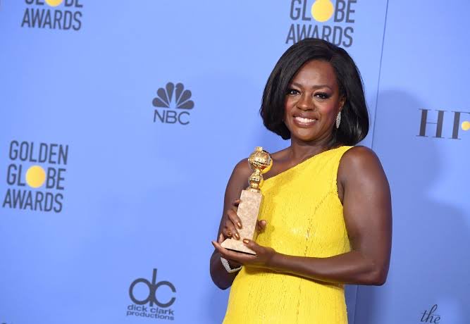 HTGAWMBrasil's tweet photo. É ELA! Viola Davis será a grande homenageada com o Prêmio Cecil B. DeMille, no Golden Globes.

O prêmio honorário é entregue todos os anos a um artista que tem um excelente desempenho no cinema e na televisão, e marcou de alguma forma a história destes segmentos. https://t.co/jaUYs1OfMX