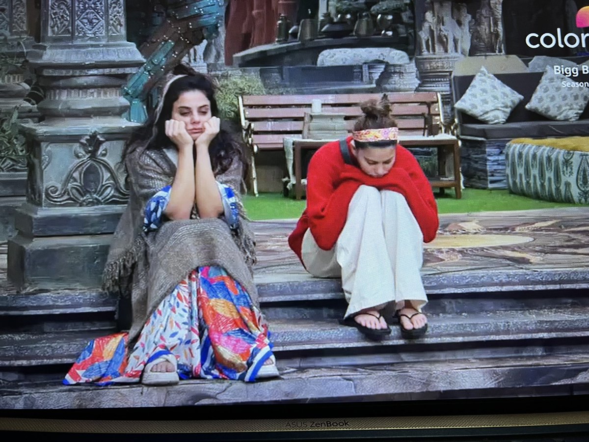 zanabbbbb's tweet photo. ayo they’re representing me, so done w bb😭😭😭

#bb18 #biggboss18 https://t.co/PCfxlNHzNS