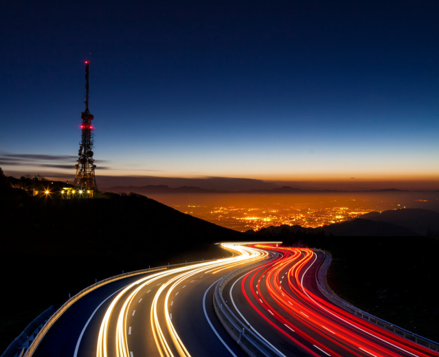PaulEmersonNC's tweet photo. Read UScellular CEO Laurent โLTโ Therivel's predictions for the wireless industry in 2025. He discusses how infrastructure investment, the potential for the FCC to hold spectrum auctions & increased global competitiveness will impact the industry. #usccemp https://t.co/jI96MfCcsV https://t.co/GX4CfB65Hw