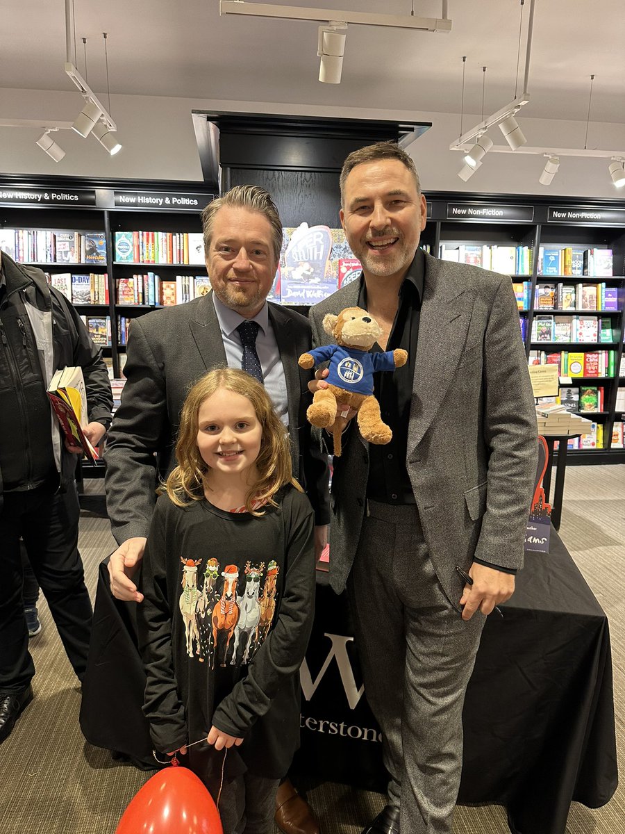 Crumlin Integrated Primary School (@crumlinips) on Twitter photo Mr Young, one of our Y6 pupils and CHIPS the monkey got to meet childrenās author <a href="/davidwalliams/">David Walliams HQ</a> today. We hope that David liked meeting CHIPS!
<a href="/Waterstones/">Waterstones</a> #supersleuth Mr Young, one of our Y6 pupils and CHIPS the monkey got to meet childrenās author <a href="/davidwalliams/">David Walliams HQ</a> today. We hope that David liked meeting CHIPS!
<a href="/Waterstones/">Waterstones</a> #supersleuth