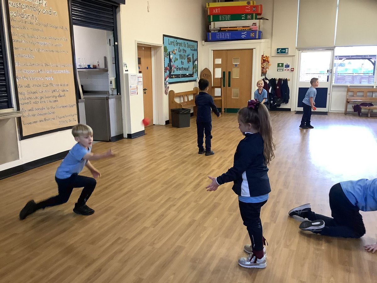 St_Andrew_Apost's tweet photo. Year 2 enjoyed their practising of sending and receiving this week #successfulSATA #sataPE https://t.co/75wz74RTDs