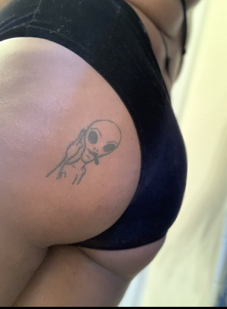 moonmariebarbie's tweet photo. #asstatt #asstattoo #brownskin #moonmarie #ofc https://t.co/4iSYKdtal8