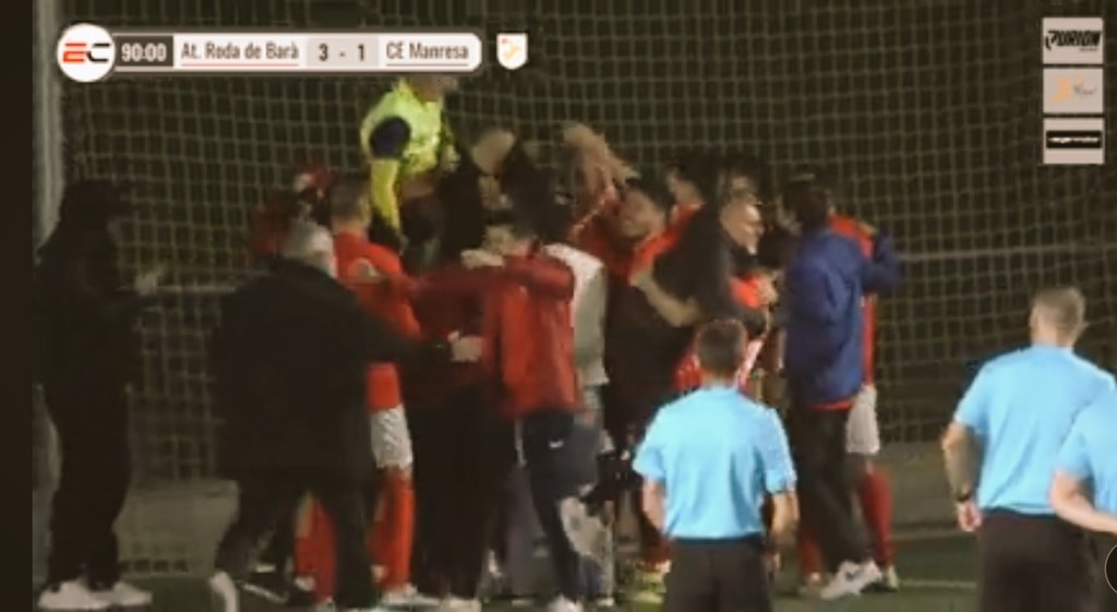 Després de carregar-se el Vilanova i l'Hospi, avui el Roda de Barà elimina al Manresa. Tots tres a la tanda de penals. Ara rebran el Lleida CF. El matagegants de la #CopaCat

📷 Esport Central