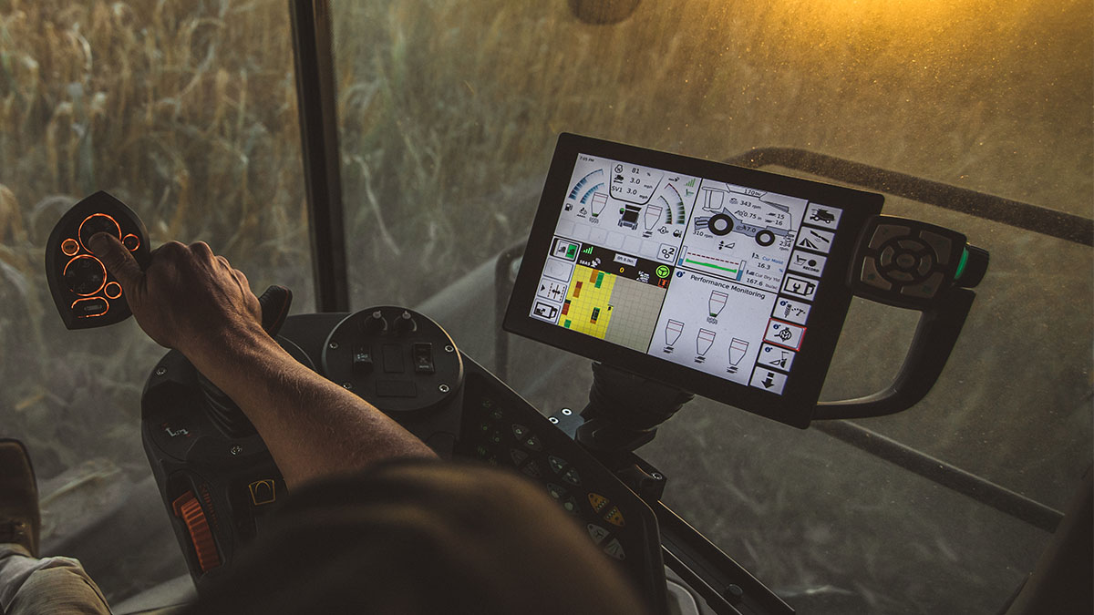 Gleaner combines provide tech that helps your harvest, without overcomplicating it. Our combines deliver performance you can trust, with simple, reliable features for an easier harvest. 🙌
