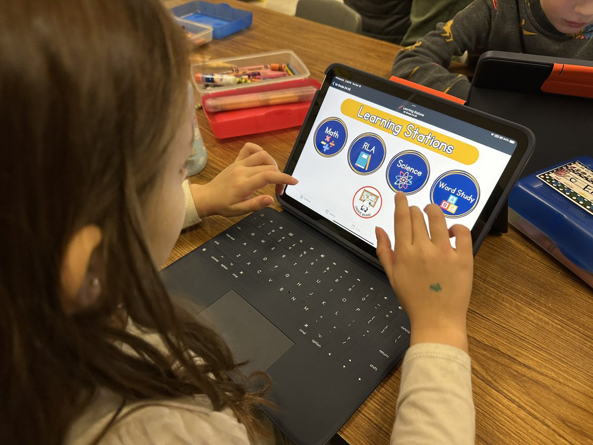 Liana Alvarez tweet media