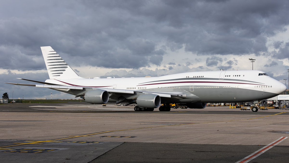 HugoFraca's tweet image. P4-HBJ arrivée dimanche à CDG  est reparti pour Doha cet après-midi