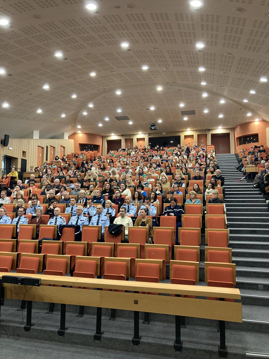 #AvantPremiere

Saviez-vous que 10% des enfants en France sont victimes de maltraitance ? Le documentaire « Pour que la justice soit faite » lève le voile sur ce fléau et nous rappelle l'importance de la prévention

📍Un documentaire d’Olivier Chasle à voir le 28/11 à 22h50