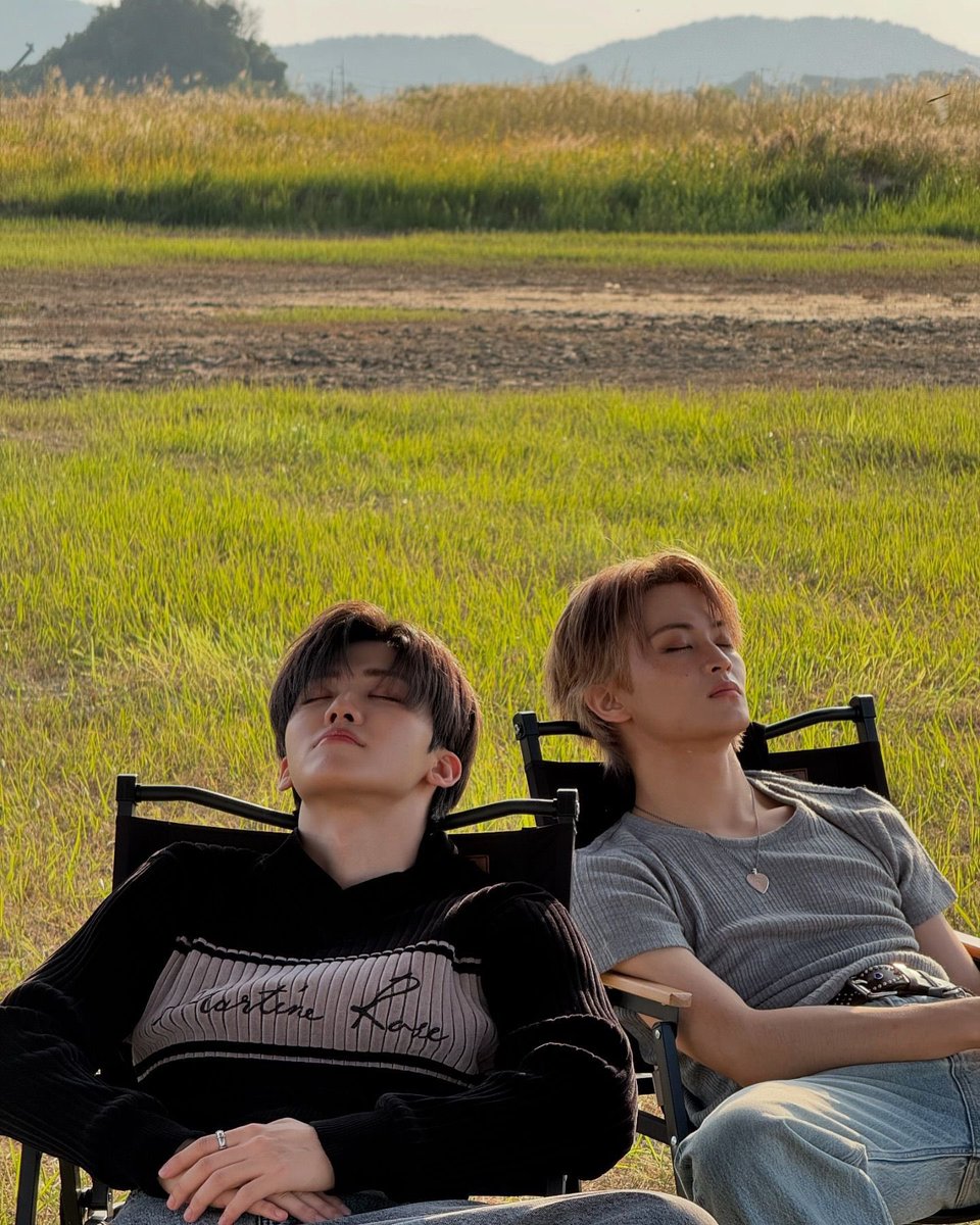 LOOKSMKL's tweet photo. jaemin ig post with mark📸 https://t.co/rrldIehOZy
