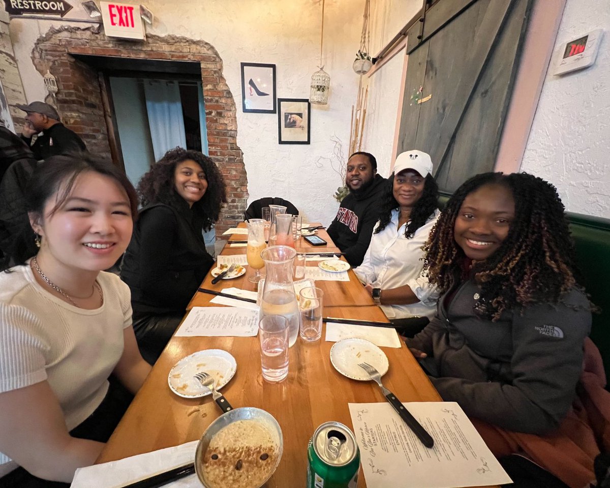 StanfordReach's tweet image. While at @ABRCMS we had a joint dinner at Bae Bae’s with Stanford REACH and @UCSF_Propel!
.
.
.
#PathwayPrograms #postbac #postbacc #postbacjourney #ABRCMS2024 #StanfordREACH