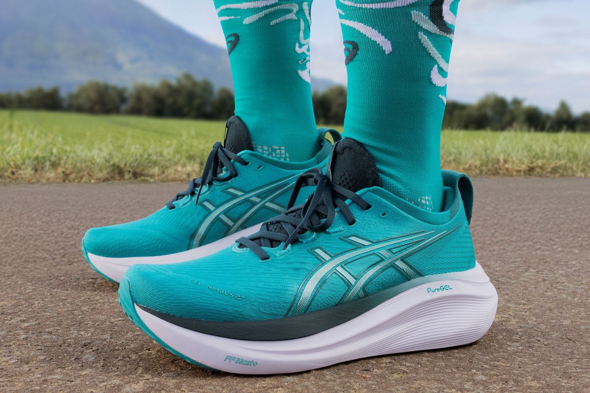 CutiePlusJP's tweet photo. ASICS GEL-NIMBUS 27

The shoe continues to use FF BLAST PLUS ECO cushioning instead of the latest FF BLAST Max Foam. 最新の素材FF BLAST Maxの搭載を期待していたのに。

It will be available on 15 January 2025 for 200 EURO.

#asics #nimbus #nimbus27 #running https://t.co/p8ML7p57mL